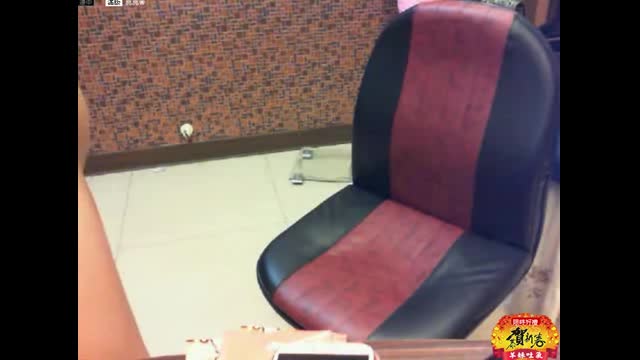 和綠帽網友一起意淫起來