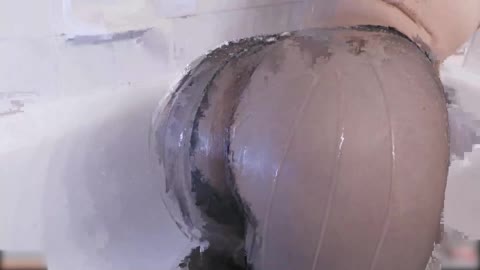 女友穿著濕襪誘惑我忍不住操了她