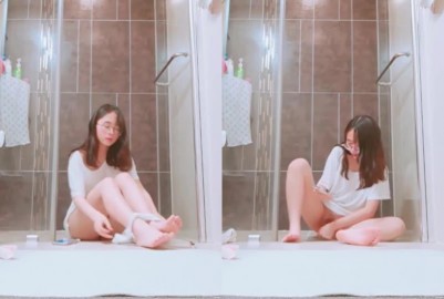小美女自慰2