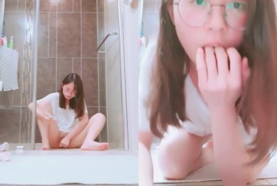 小美女自慰3