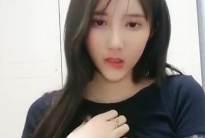 主播福利自慰少女跳蛋噴潮高潮真的很美