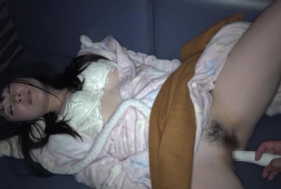 【睡眠O】黒髪女子とＦカXプのミス●のバイト店員