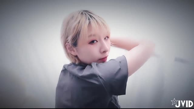 征服叛逆逃家的神乳少女
